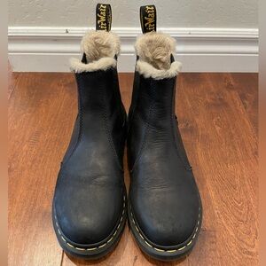 Dr Martens Faux Fur Lined Black Leather Chelsea Boots